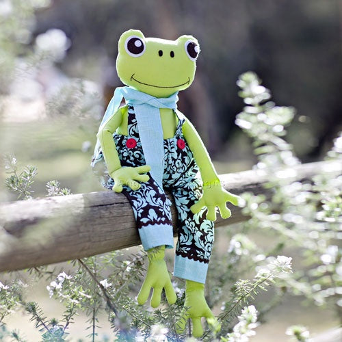 Fergus the Frog - Physical Pattern